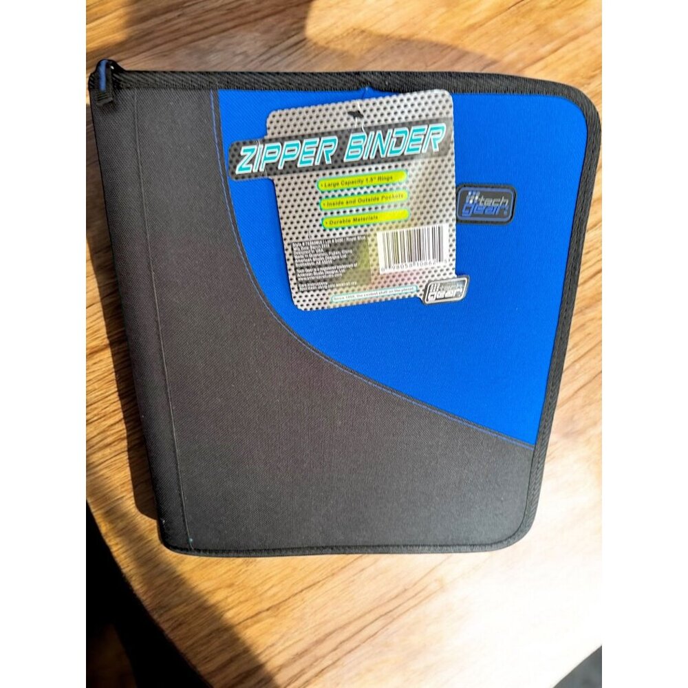 Tech Gear Curve Pocket Large Capacity 1.5" Ring Zipper Binder
